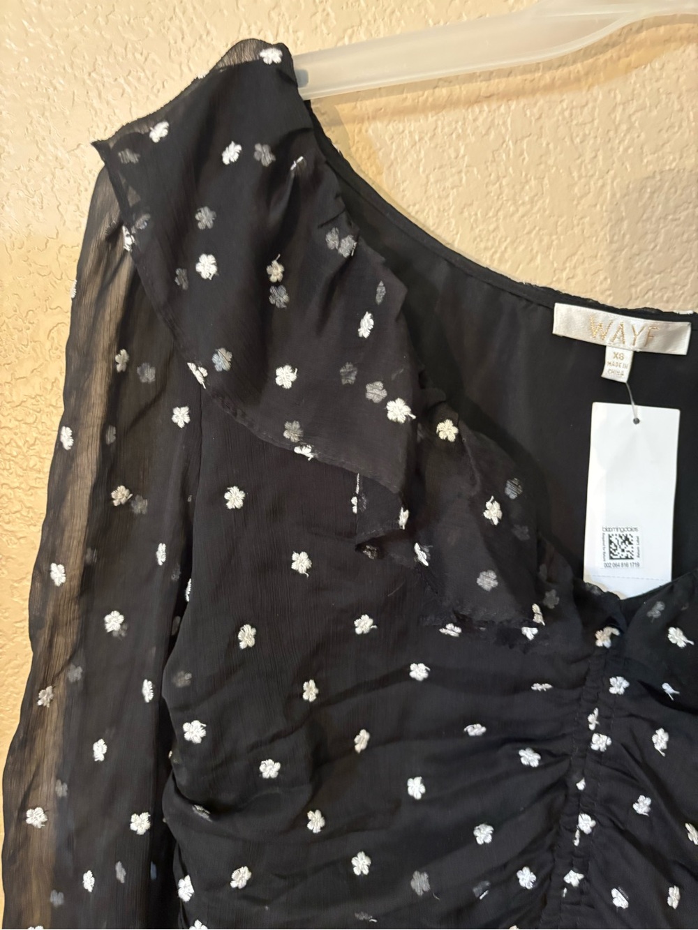 NWT Wayf Blouse XS Black White Floral Ruched Sheer Long-Sleeve Ruffle Crop Top - Picture 6 of 16